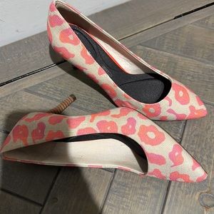 Rockport pink animal print pumps- cute